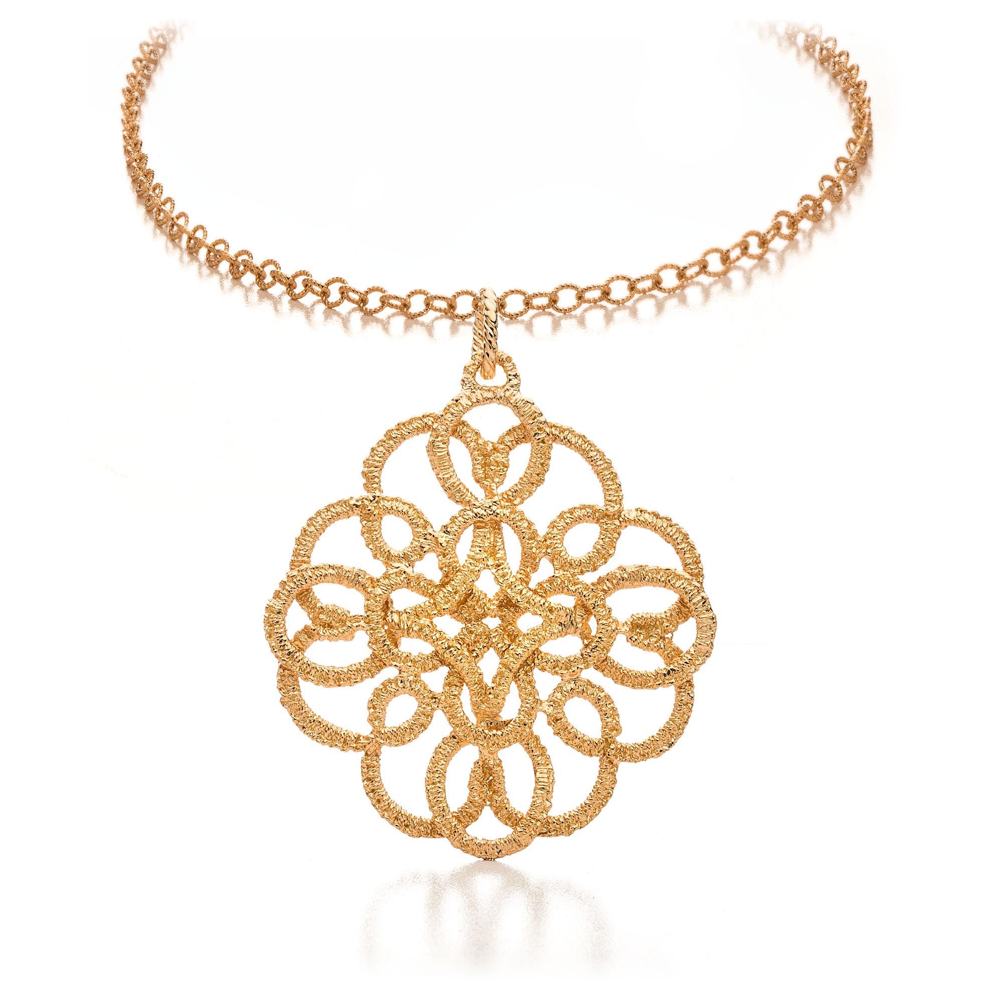 een 18 krt roségouden hanger van Brigitte Adolph model Samarkand.