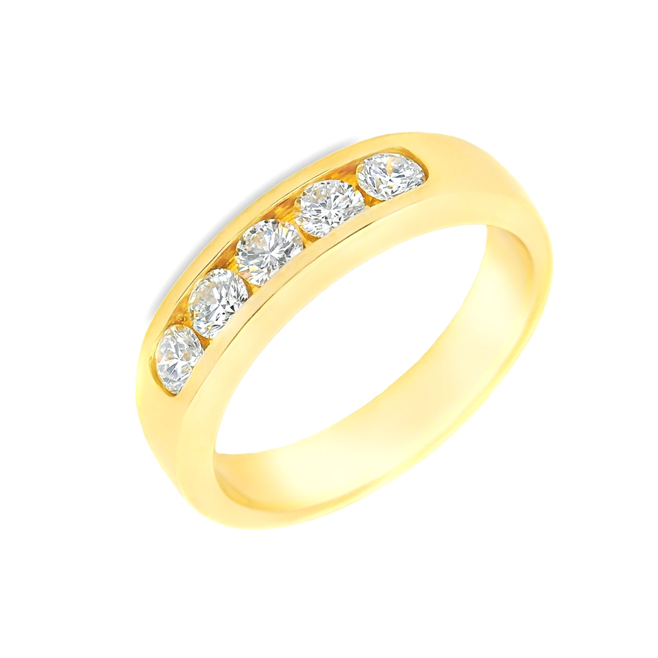 Deze ring van Louis Bros is vervaardigd uit 14 karaat geelgoud (5.86 gr) en is gezet met 5 briljant geslepen diamanten met een totaalgewicht van 0.50ct. De ring heeft een breedte van 4.5 mm en dikte van 2.5 mm. 
 Met deze ring om je vinger ben jij het stralende middelpunt bij elke gelegenheid. Deze ring bestaat uit onze lijn van exclusieve modellen sieraden met prachtige designs en van hoge kwaliteit . 
De ring is verkrijgbaar in meerdere afmetingen.