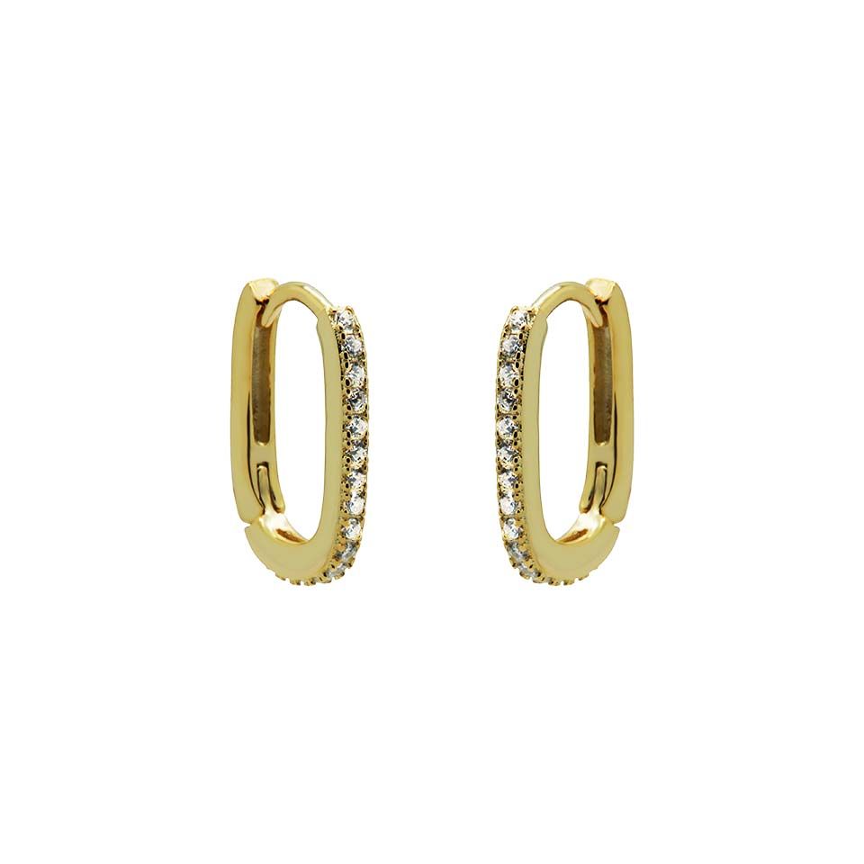 De Karma Plain Hinged Hoops met modelnummer KAR-H77GP zijn vergulde creooloorbellen van 12 mm met ronde zirkonia's. Ze zijn nikkelvrij, wat betekent dat ze geschikt zijn voor gevoelige oren. Deze elegante oorbellen zijn perfect voor dagelijks gebruik of een speciale gelegenheid. Combineer ze met een opgestoken kapsel om hun schittering te accentueren.
