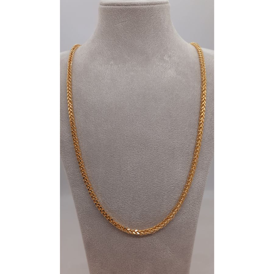 De gouden ketting met modelnummer BREA-RDL-0004005 is een 14 karaat gouden halsketting van 65 cm lang, 4 mm breed en weegt 15,82 gram. Perfect voor dagelijks gebruik of speciale gelegenheden. Draag deze stijlvolle ketting alleen of combineer met andere sieraden voor een elegante look. Voeg een vleugje luxe toe aan uw outfit.