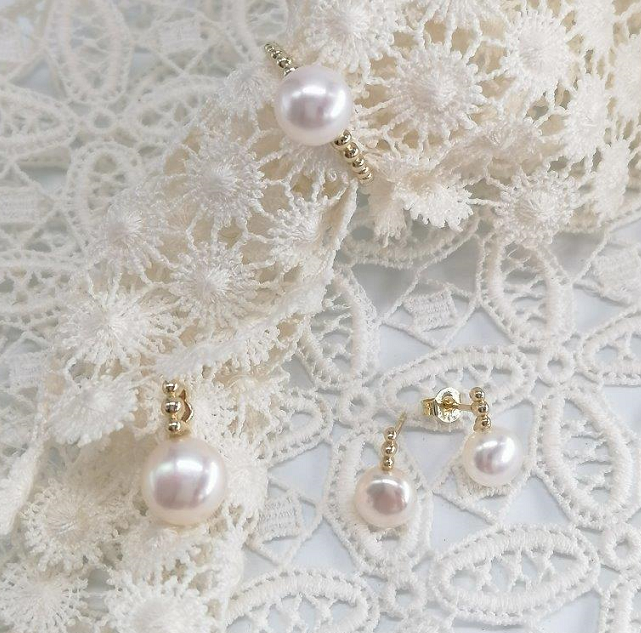 Kobu Parels gouden hanger met bolletjes en zoetwaterparel
