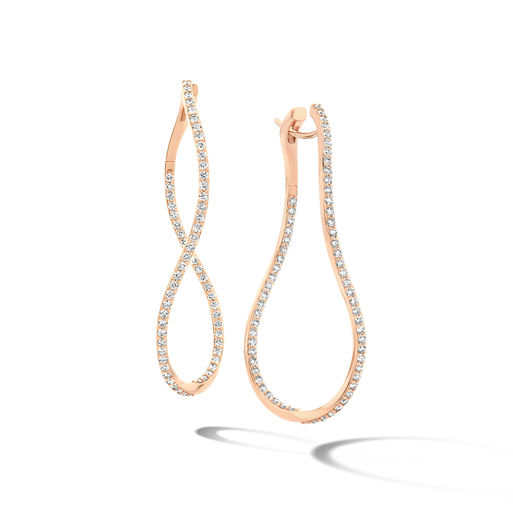 De Bigli Infinity oorringen, modelnummer 23O88Rdia, zijn luxe oorstekers die behoren tot de categorie juwelen. Deze schitterende oorringen zijn perfect voor zowel dagelijks gebruik als speciale gelegenheden. Draag ze met een opgestoken kapsel om hun elegantie te benadrukken. Ze zijn een tijdloze toevoeging aan je sieradencollectie.
