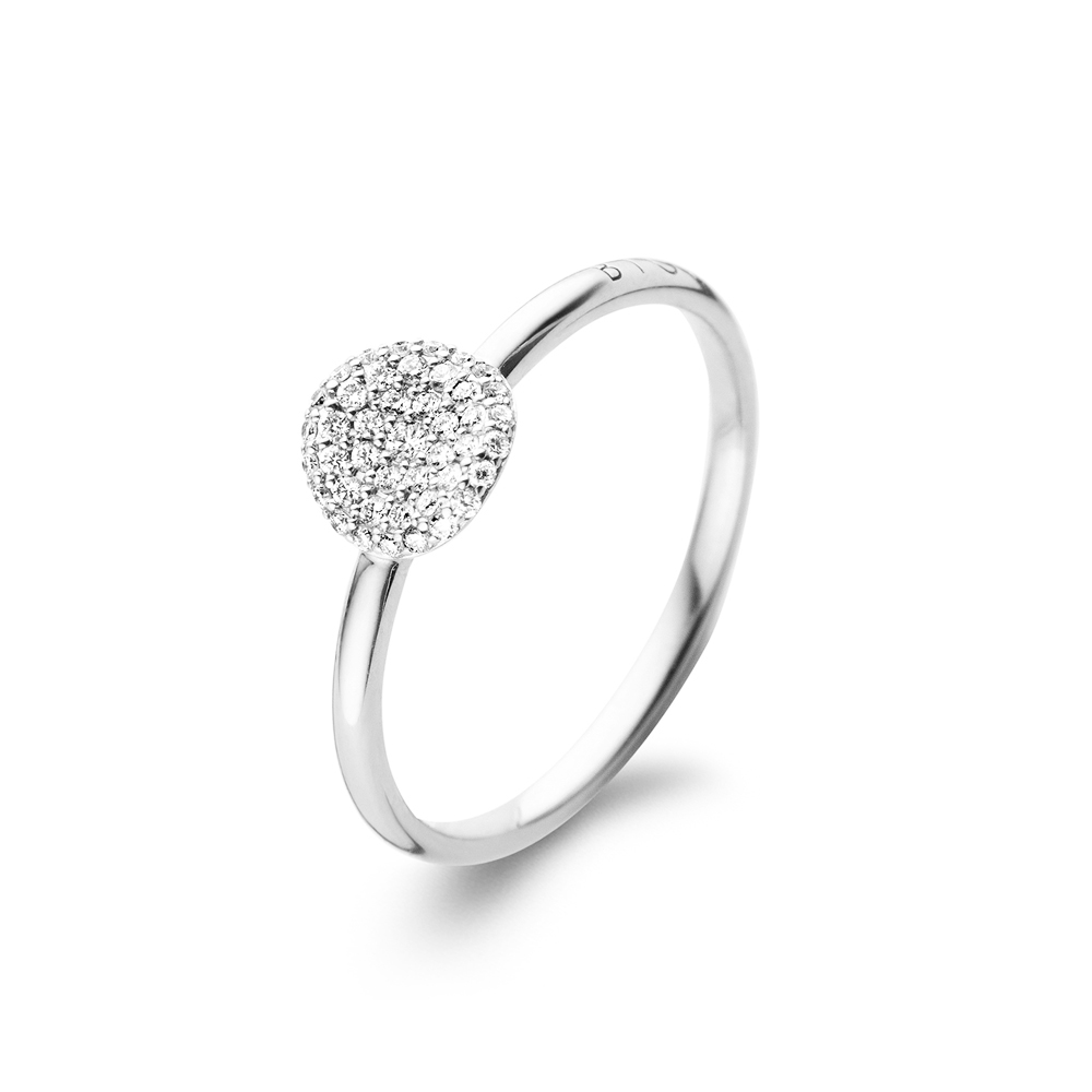 De Bigli Mini Waves Ring, modelnummer 23R183Wdia, is een verfijnde diamanten ring. Dit elegante sieraad voegt een vleugje luxe toe aan elke outfit. Draag deze ring solo voor een subtiele uitstraling of combineer met andere ringen voor een gelaagd effect. Perfect voor zowel dagelijks gebruik als speciale gelegenheden. Voeg tijdloze stijl toe aan uw collectie.