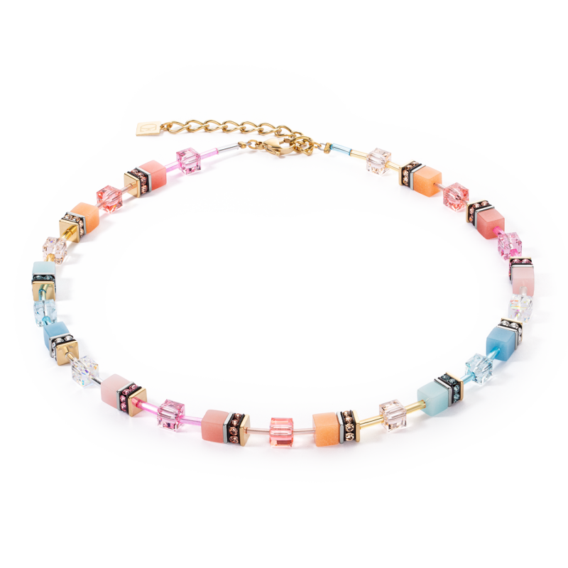 Dit is een collier van het merk Coeur de Lion gemaakt voor dames.