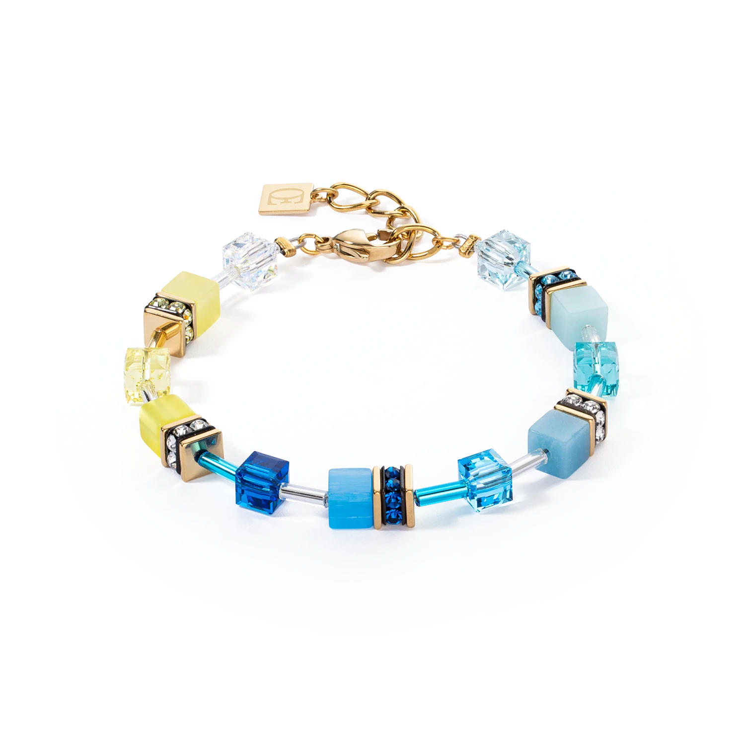 GeoCUBE® Iconische verguld stalen armband turkoois-geel
Je hebt geen moed nodig voor kleur, je hebt verlangen nodig: elegante en frisse GeoCUBE® iconische armband in turkooisgeel.

Elk sieraad dat u bij COEUR DE LION bestelt, wordt u geleverd in een premium designetui en met een certificaat van echtheid.