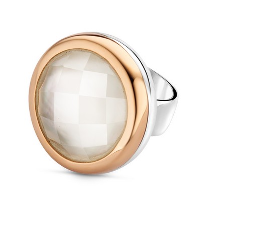 De Tirisi Moda Copacabana charm, model TM6083KR(2P), is een prachtige hanger in de categorie sieraden. Deze chique pendant voegt een vleugje elegantie toe aan elke outfit. Draag het aan een fijne ketting voor dagelijks gebruik of combineer met een statement ketting voor speciale gelegenheden. Perfect om uw persoonlijke stijl uit te drukken.