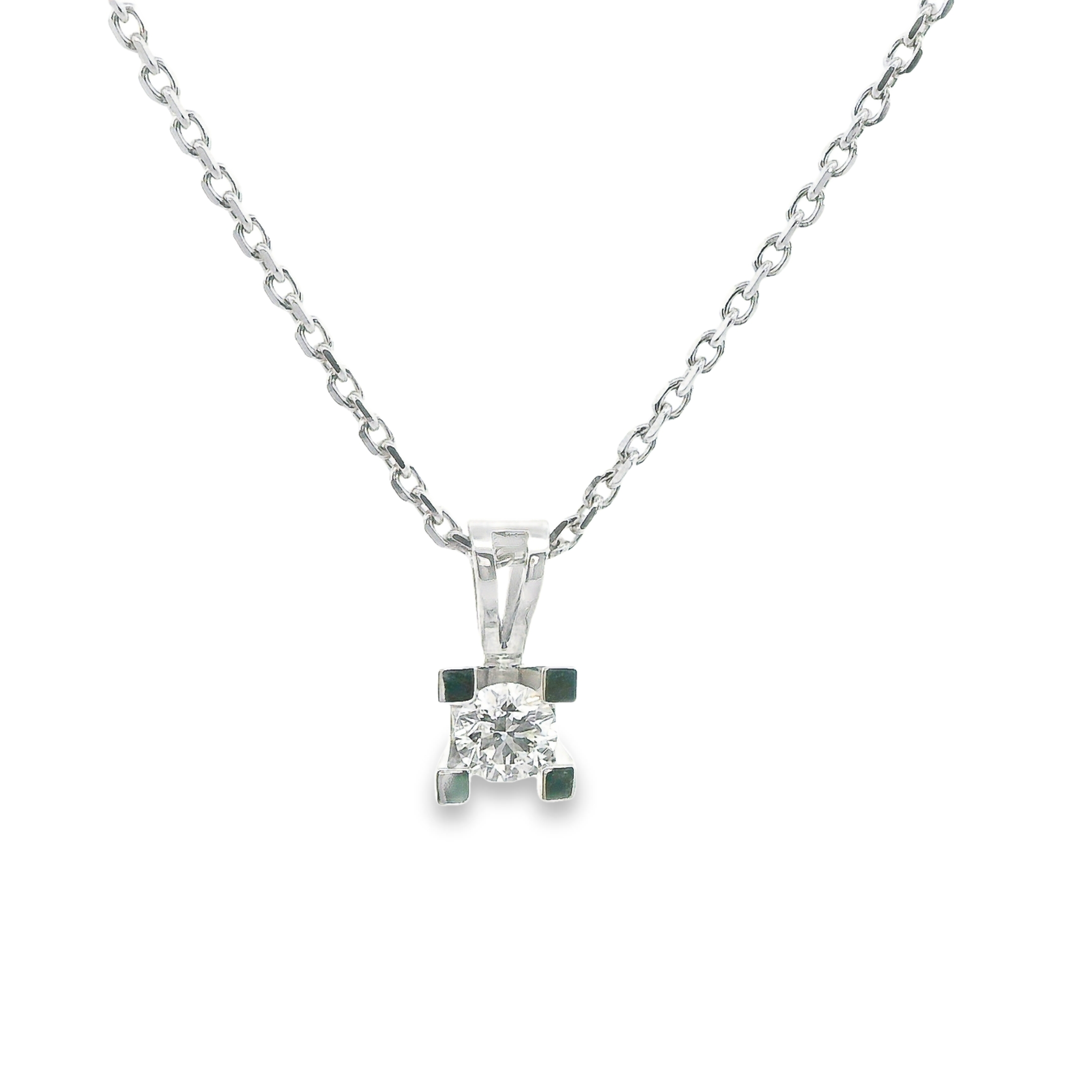 Deze hanger (inclusief collier) van Louis Bros is vervaardigd uit 14 karaat witgoud (3.22 gr.) en is gezet met 1 briljant geslepen diamanten met een totaalgewicht van 0.25 ct. De hanger heeft een diameter van 5 mm en een dikte van 3 mm.
Verkrijgbaar vanaf 0.05crt .
Leverbare goudkleuren: 14/18kts geelgoud, 14/18kts witgoud, 14/18kts roségoud en alle bicolor combinaties.
