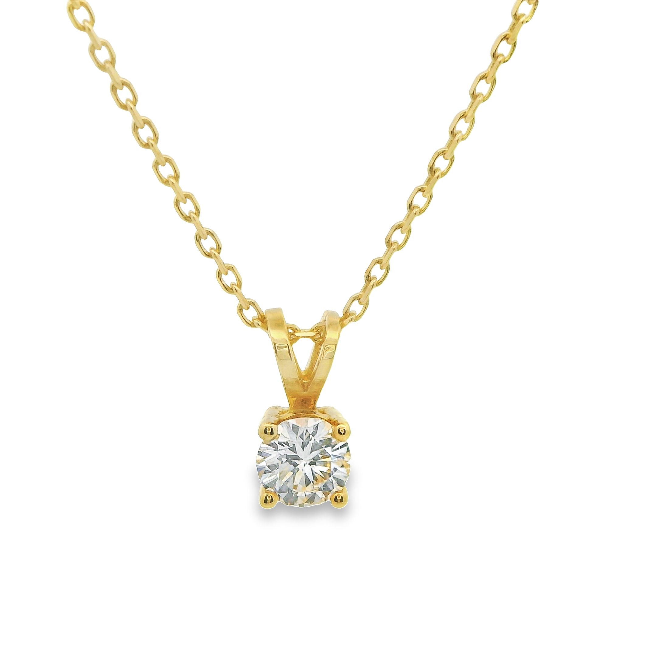 Deze hanger (met collier) van Louis Bros is vervaardigd uit 18 karaat geelgoud (2.29 gr.) en is gezet met 1 briljant geslepen diamanten met een totaalgewicht van 0.30 ct. De hanger heeft een diameter van 4 mm en een dikte van 3 mm.
Verkrijgbaar vanaf 0.05crt .
Leverbare goudkleuren: 14/18kts geelgoud, 14/18kts witgoud, 14/18kts roségoud en alle bicolor combinaties.