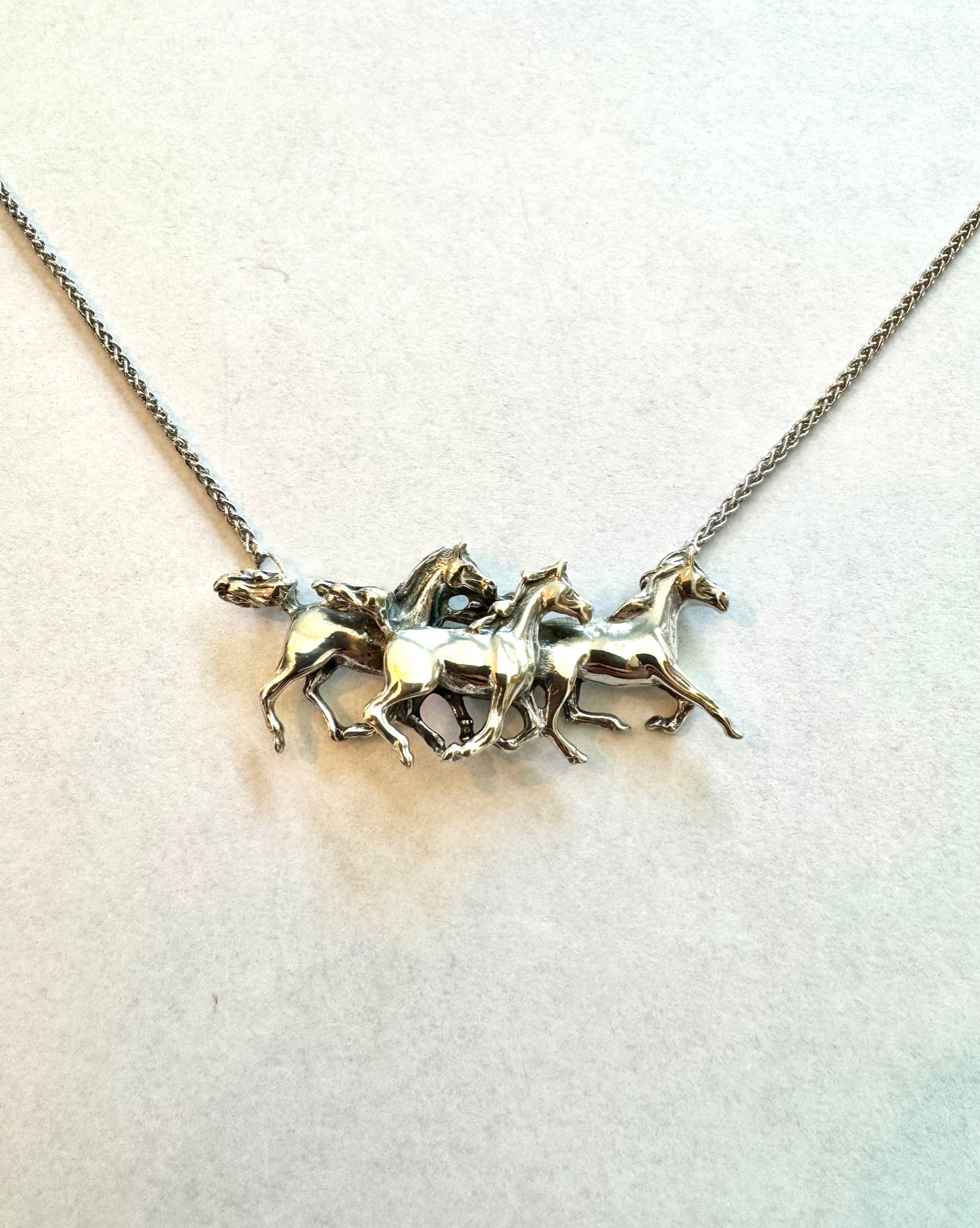 Hanger paarden zilver