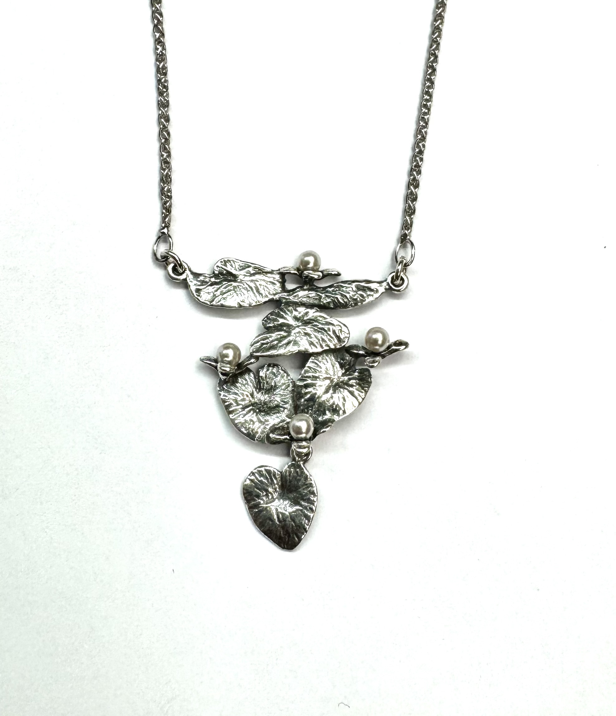 Ketting hanger bladjes parel