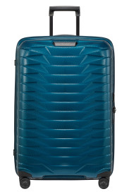 Ontdek een nieuwe manier van reizen met Proxis, de koffer voor topprestaties. De schalen zijn vervaardigd uit Roxkin™, een exclusief materiaal uit meerdere lagen dat Samsonite zelf heeft ontwikkeld. Het neemt opnieuw zijn oorspronkelijke vorm aan en is opvallend stevig, veerkrachtig en licht. De koffer springt in het oog door zijn geraffineerde design en is speciaal ontworpen om aan al jouw behoeften te voldoen. 
SPECIFICATIES Garantie 10 jaar beperkte wereldwijde garantie Model Spinner (4 wielen) Kleur Zwart Materiaal Roxkin™ (Polypropylene) 

Afmetingen 75 x 51 x 31 cm 
Volume 98 L 
In Europa vervaardigd Ja 
BUITENKANT Categorie Hard 
Slot TSA Ritsen Ja 
Handvatten Bovenhandvat(ten), zijhandvat(ten) & bodemhandvat(ten) 
Trekstang Dubbele trekstang 
Wielen 4 wielen Type wielen Soepele wielen zorgen voor extra comfort tijdens het reizen 
Adreslabel Personaliseer jouw koffer met de personalisatie tag BINNENKANT Onderste compartiment bodem compartiment met tussenschot en inpak riemen Bovenste compartiment Ja Tussenschot In bovenste & onderste compartiment, met zak Inpak riemen Ja
