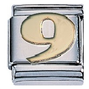 Zoppini goud cijfer 9.

Metaal     : staal / 18 karaat goud
Kleur       : geel goud
Maten     : 9 mm
Materiaal : Staal  ,Goud