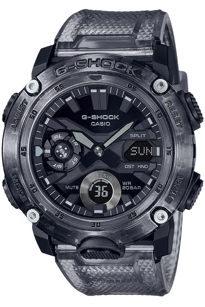 De modellen uit de Skeleton-serie van G-SHOCK, de stoere horloges die zich steeds verder ontwikkelen in een eindeloze zoektocht naar kracht, zijn gemaakt van transparante harsonderdelen. Heeft Skeleton-kleuren op basis van grijs. Dit model uit de Skeleton-serie is gebaseerd op het sportieve GA-2000-model met koolstof behuizing en heeft chique kleuren, waardoor het als modeaccessoire kan worden gedragen.