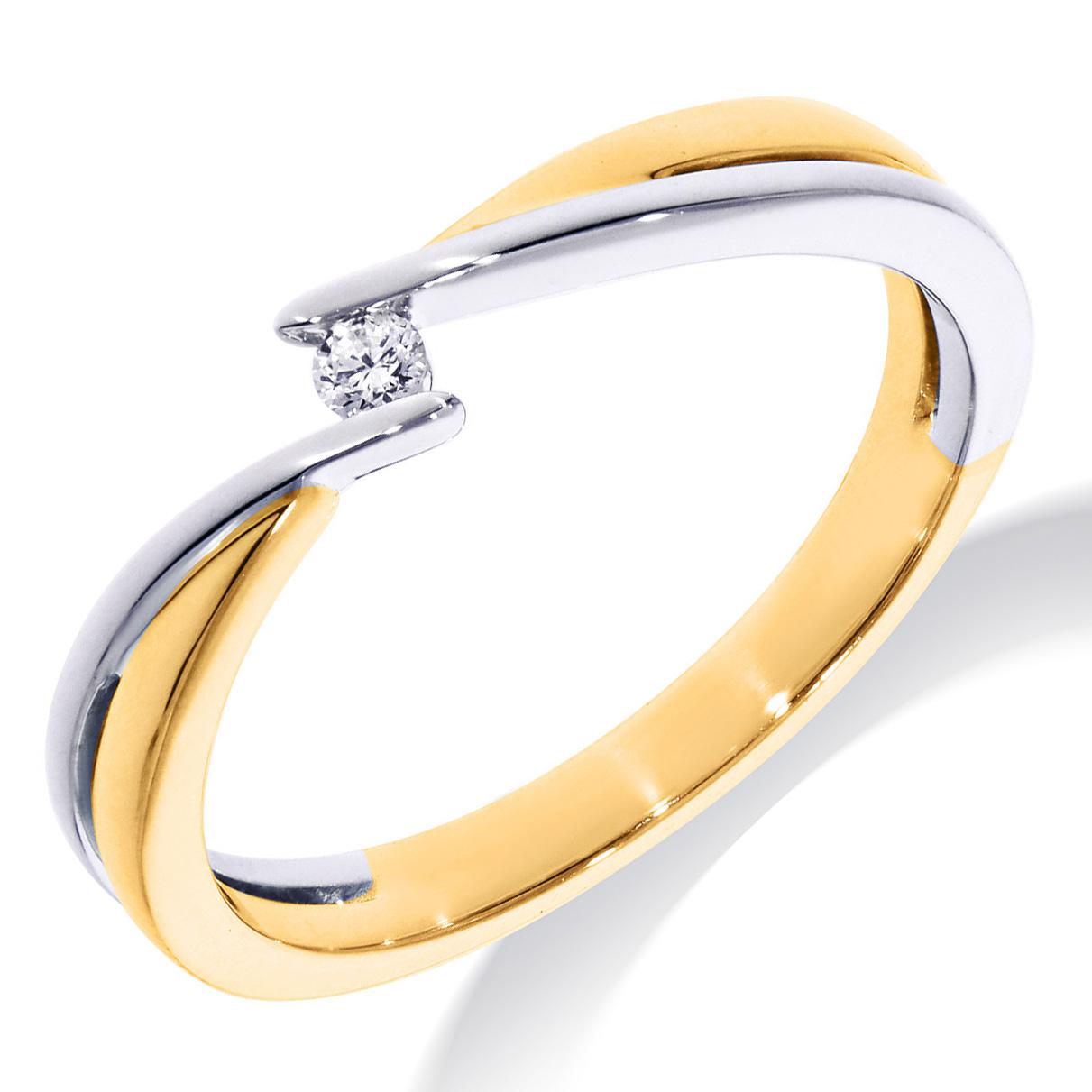 Deze ring van Louis Bros is vervaardigd uit 14 karaat bicolor (2.13 gr) en is gezet met 1 briljant geslepen diamanten met een totaalgewicht van 0.03 crt.

Verkrijgbaar vanaf 0.03crt .
Leverbare goudkleuren: 14/18kts geelgoud, 14/18kts witgoud, 14/18kts roségoud en alle bicolor combinaties.