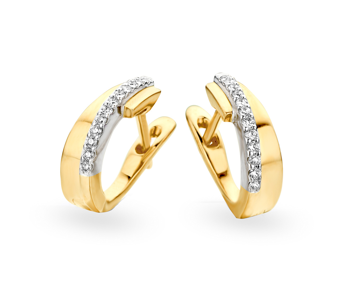 Deze oorringen van Louis Bros zijn vervaardigd uit 14 karaat geelgoud en zijn gezet met 24 briljant geslepen diamanten met een totaalgewicht van 0.14 crt.

Verkrijgbaar vanaf 0,05crt .
Leverbare goudkleuren: 14/18kts geelgoud, 14/18kts witgoud, 14/18kts roségoud en alle bicolor combinaties.