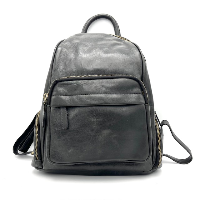 Afmetingen:
Hoogte 33cm x breed 24cm x diep 13cm