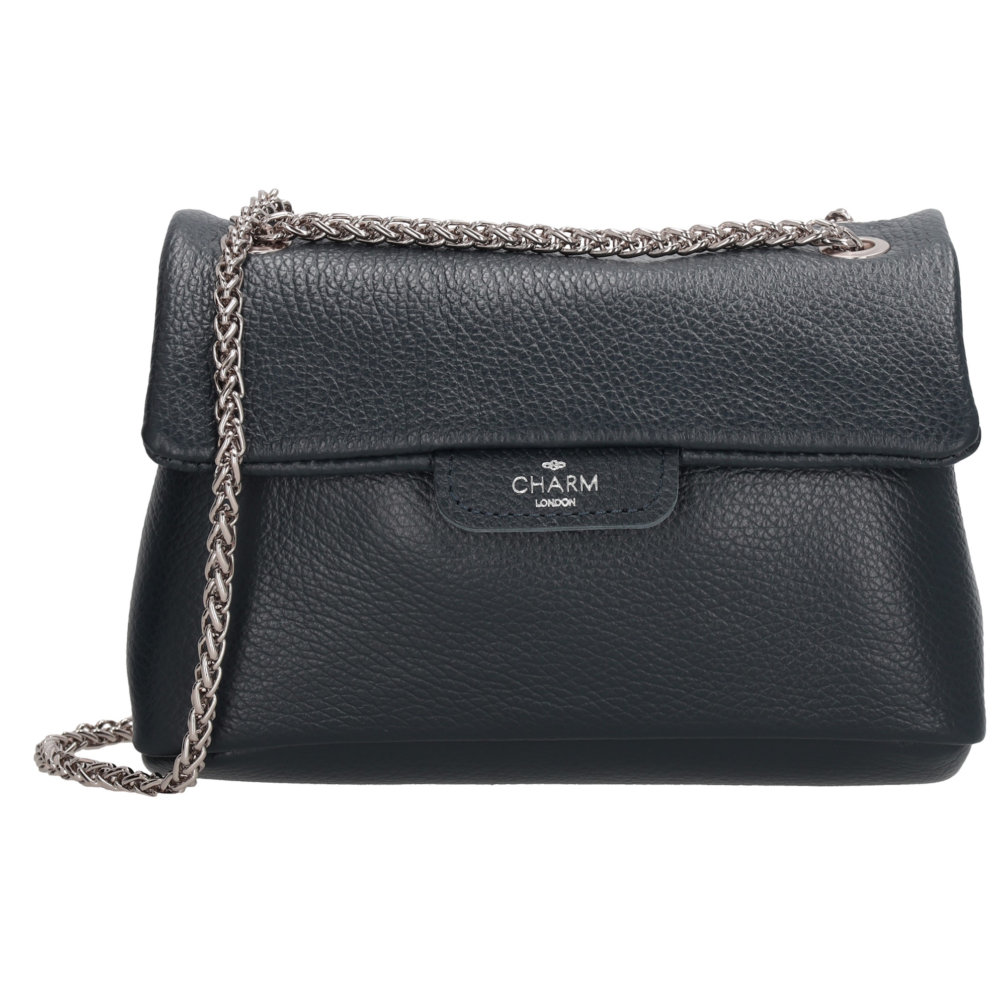 Deze stijlvolle tas van Charm London is een perfecte toevoeging aan jouw basisassortiment. De verschillende kleuren en het fijne model zorgen ervoor dat deze tas geschikt is voor iedereen. Een opvallend detail is de kettingschouderband. Hiermee kan je kiezen om deze tas als hand- of schoudertas te dragen. Aan de binnenkant van de tas vind je twee open vakken. Deze worden afgesloten door een magneetsluiting.

De eigenschappen van deze kleine schoudertas zijn:

Overslagsluiting met magneet
Kettingschouderband
Te dragen als hand- en schoudertas