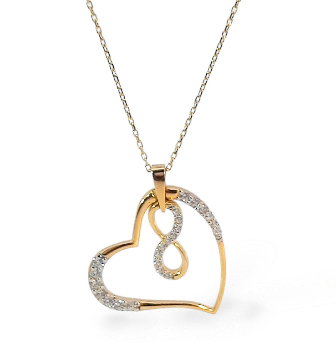 Deze ketting van Louis Bros is vervaardigd uit 14karaat geelgoud met hartjes en zirkonia (2.48 gr) .Sieraden met hartjes hebben altijd een liefdevolle betekenis, omdat een hart de liefde symboliseert. Deze ketting met hartjes heeft een classy en vrouwelijke look. Sieraden met hartjes zijn makkelijk met elkaar te combineren.