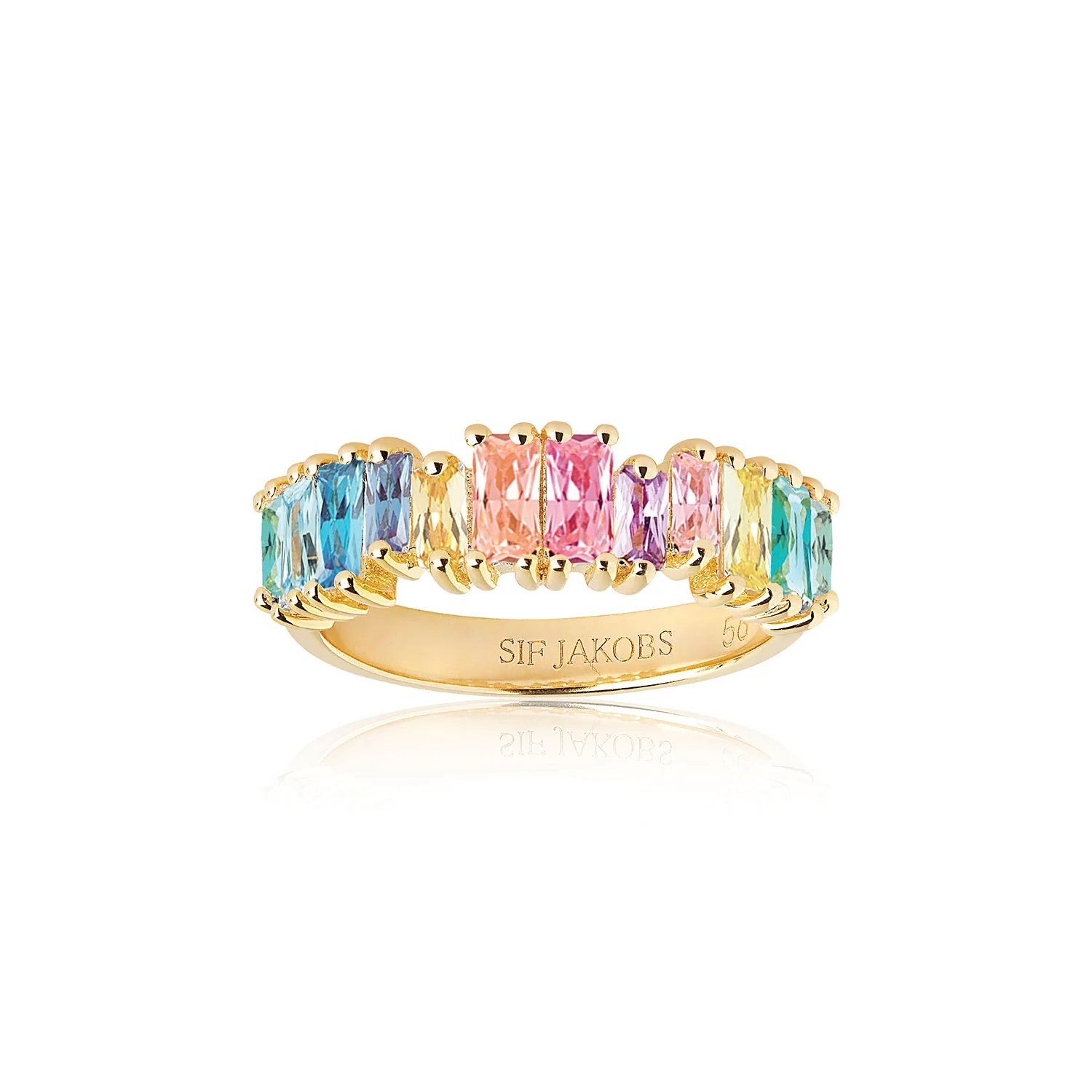 Elegante ring gemaakt van verguld zilver, gepolijst oppervlak en rechthoekige facetgeslepen veelkleurige zirkonia's.

Ringafmetingen: Hoogte 6,5 mm