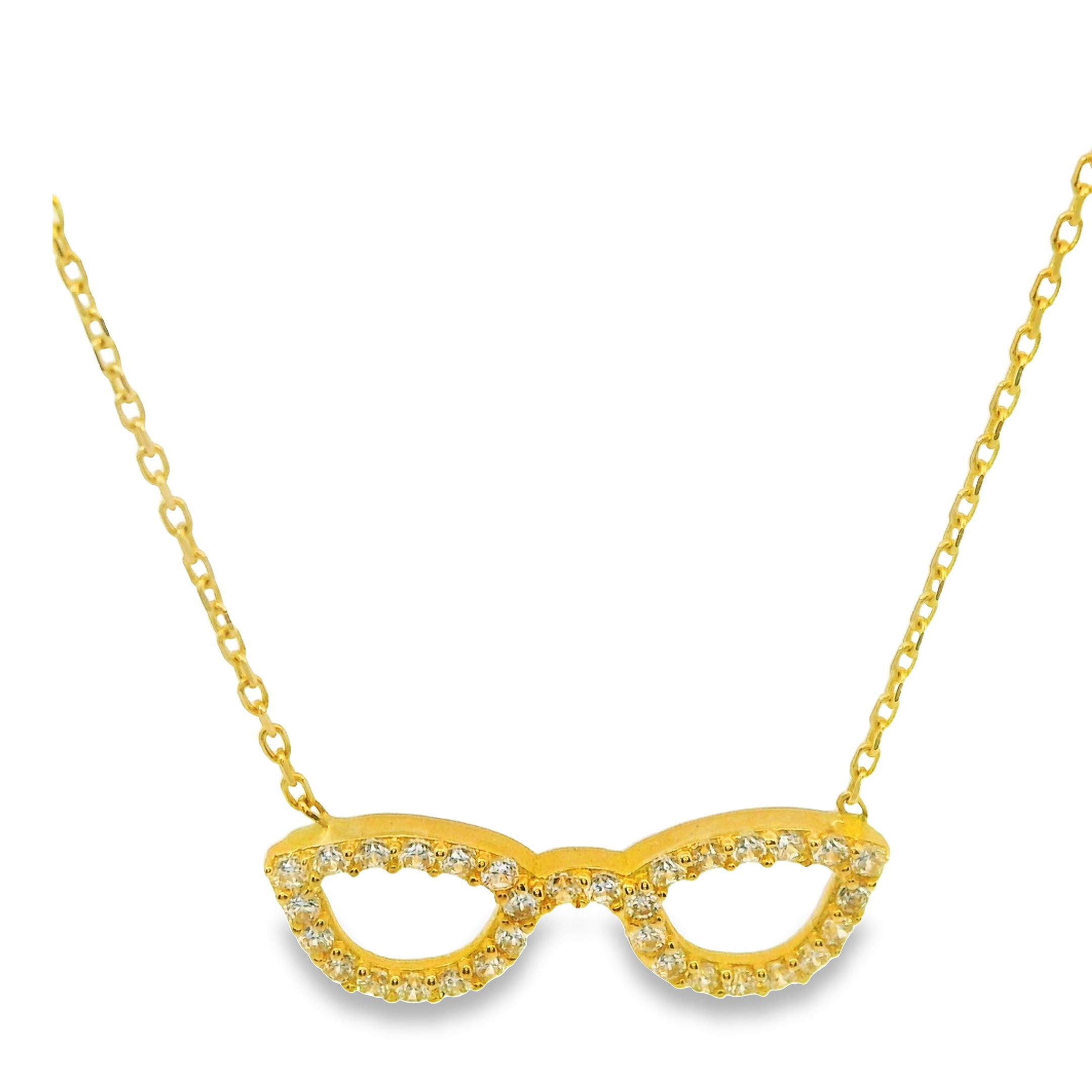  Deze hanger inclusief collier van Louis Bros is vervaardigd uit 14 karaat geelgoud (1.60 gr) . De hanger is bezet met sprankelende zirkonia's en heeft een afmeting van(17x6 mm) waardoor het een opvallend sieraad is dat zeker de aandacht zal trekken.