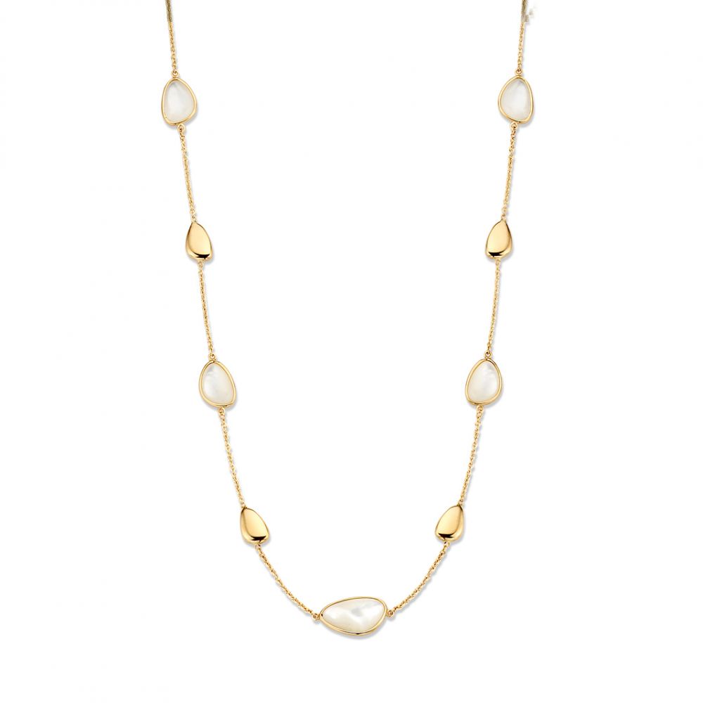 Geelgouden collier met natuurlijk parelmoer in organische vormen.