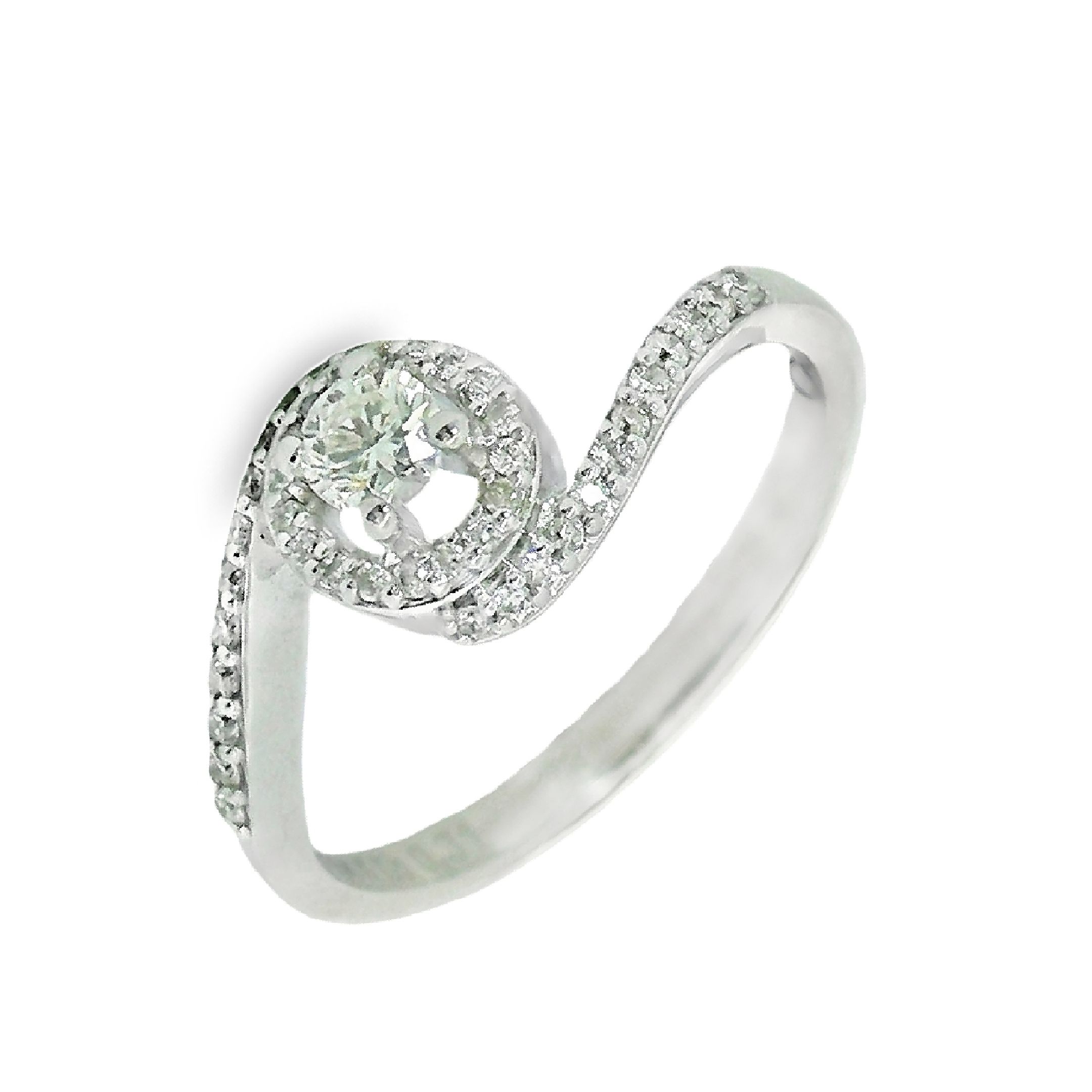 Deze ring van Louis Bros is vervaardigd uit 14 karaat witgoud (2.81 gr.) en is gezet met 43 briljant geslepen diamanten met een totaalgewicht van 0.31ct. De ring heeft een diameter van 7.5 mm, minimale breedte van 1.5 mm. en een hoogte van 5.5 mm.
Stap binnen in de wereld van tijdloze elegantie en verfijning met deze betoverende witgouden ring, waarin een stralende diamant schittert te midden van een fantasievol design. Deze ring is niet slechts een sieraad, maar een kunstwerk dat de verbeelding prikkelt en de schoonheid van de drager accentueert.
Het witgoud, met zijn heldere en verfijnde uitstraling, omarmt de vinger op een gracieuze wijze. Het staat symbool voor zuiverheid en perfectie, en geeft de ring een eigentijdse elegantie die tijdloos is en bij elke gelegenheid past.
De ring is verkrijgbaar in meerdere afmetingen.
