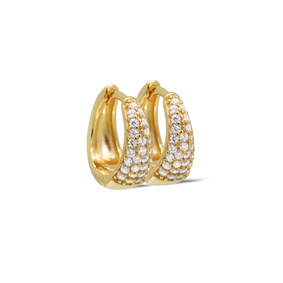 De Karma Hinged Hoops MAYS Drop 15MM Goldplated, zijn verfijnde creolen. Deze elegante oorbellen zijn perfect voor elke gelegenheid en passen goed bij zowel casual als formele outfits. Draag ze met opgestoken haar om hun verfijnde gouden glans te accentueren. Een tijdloze aanvulling op je sieradencollectie.