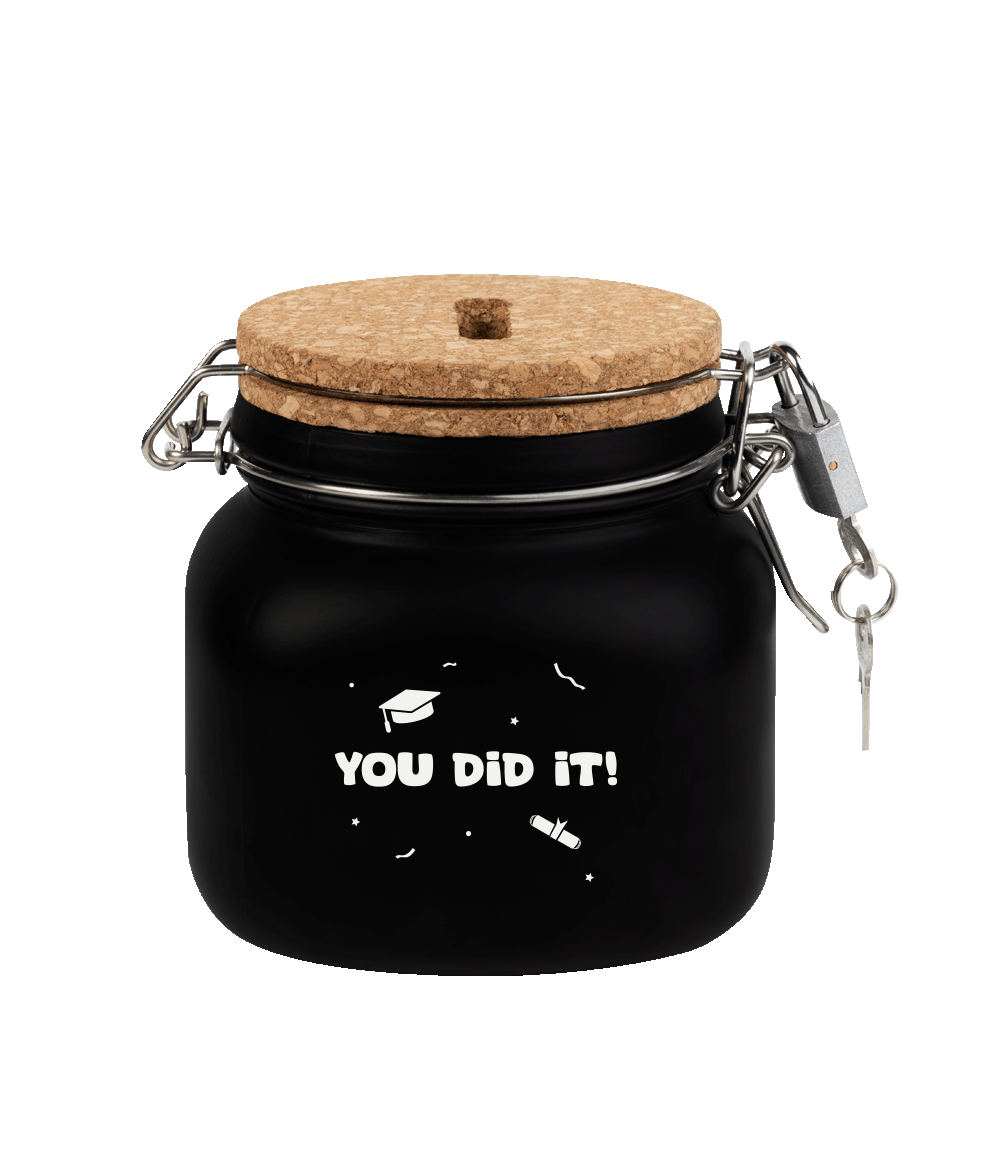 De luxe spaarpotten van Paper Dreams zijn perfecte cadeaus voor bijvoorbeeld Vaderdag, Moederdag of bijvoorbeeld een verjaardag. Deze luxe spaarpot - you did it is gemaakt van glas, is zwart 