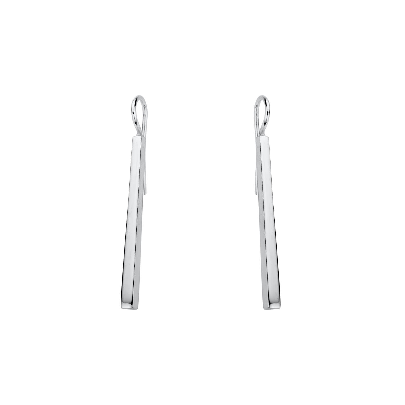 Een paar zilveren oorhangers van Nol Sieraden
