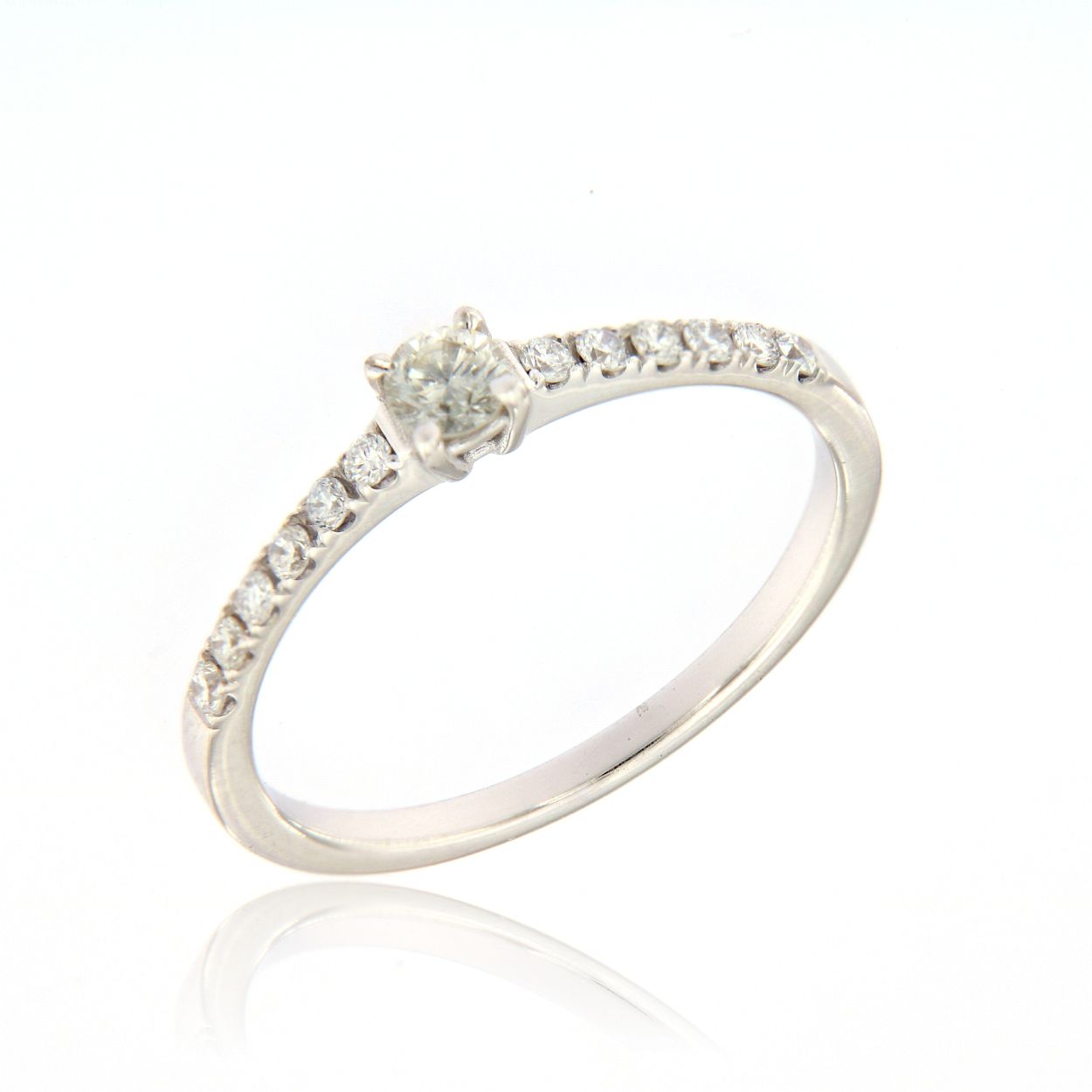18kt witgouden ring met briljant 0.38ct