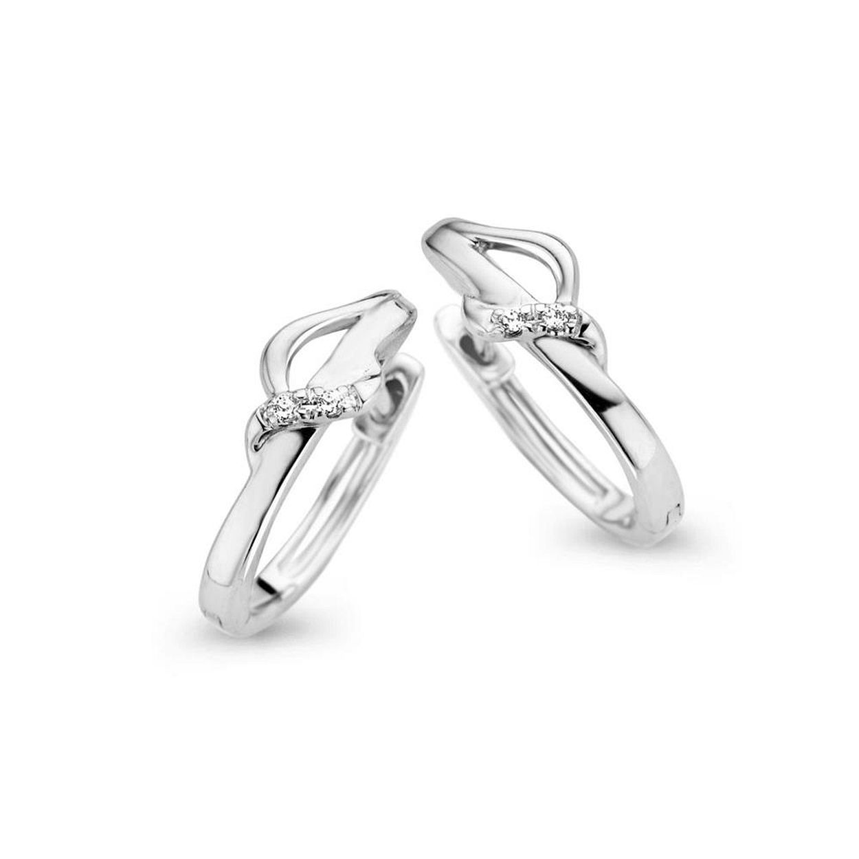 oorbellen GOUD 18KT + 0.02ct
stevige klapcreolen