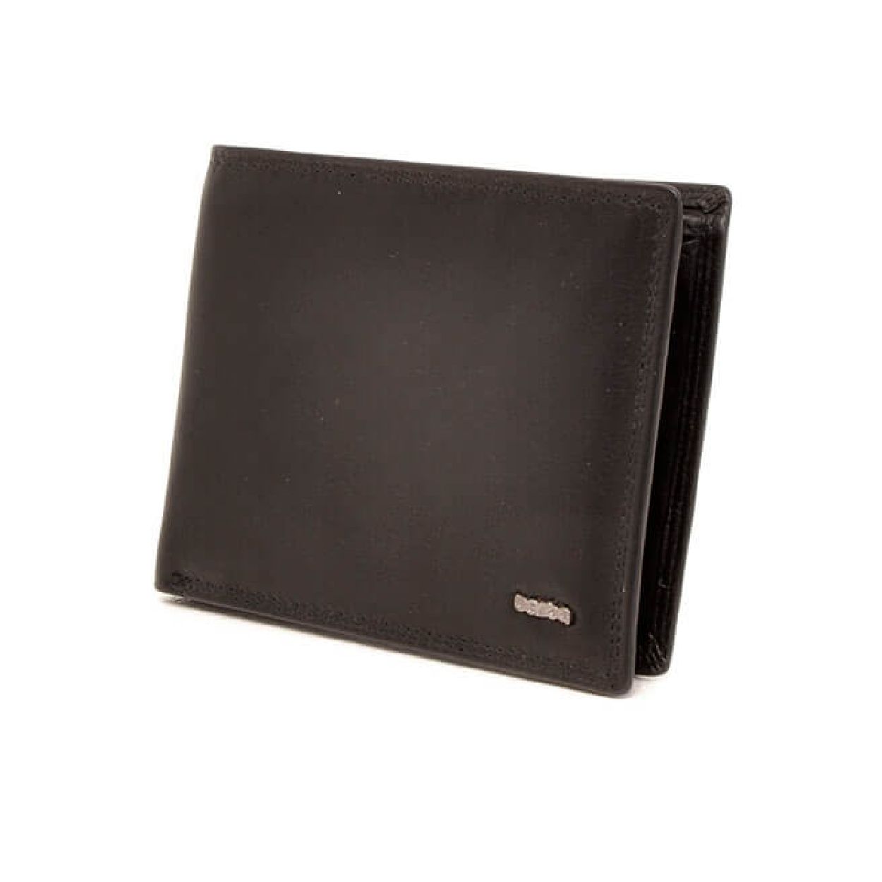 Dit is veruit de platste van de nieuwe leren Berba Soft herenportemonnees. Ondanks dat kun je een boel pasjes kwijt in deze elegante "billfold".  We hebben 6 vakjes gemaakt voor je belangrijkste pasjes, waarvan 3 verborgen in het papiergeldvak. Verder zitten er nog een aantal insteekvakken in waar je evt. nog meer pasjes kwijt kunt. Het leer gevoerde muntgeldvak  is ruim genoeg om lekker veel muntjes op te bergen. Altijd handig! Je bankbiljetten kun je verbergen achter een slimme flap, waardoor het lijkt of er geen geld in de portemonee zit. Ook is deze leren portemonnee voorzien van een speciale folie die het onmogelijk maakt om van buitenaf gegevens van uw bankpassen of andere kaarten te lezen, een veilig gevoel!

Afmetingen:
Hoogte 9cm x breed 12cm