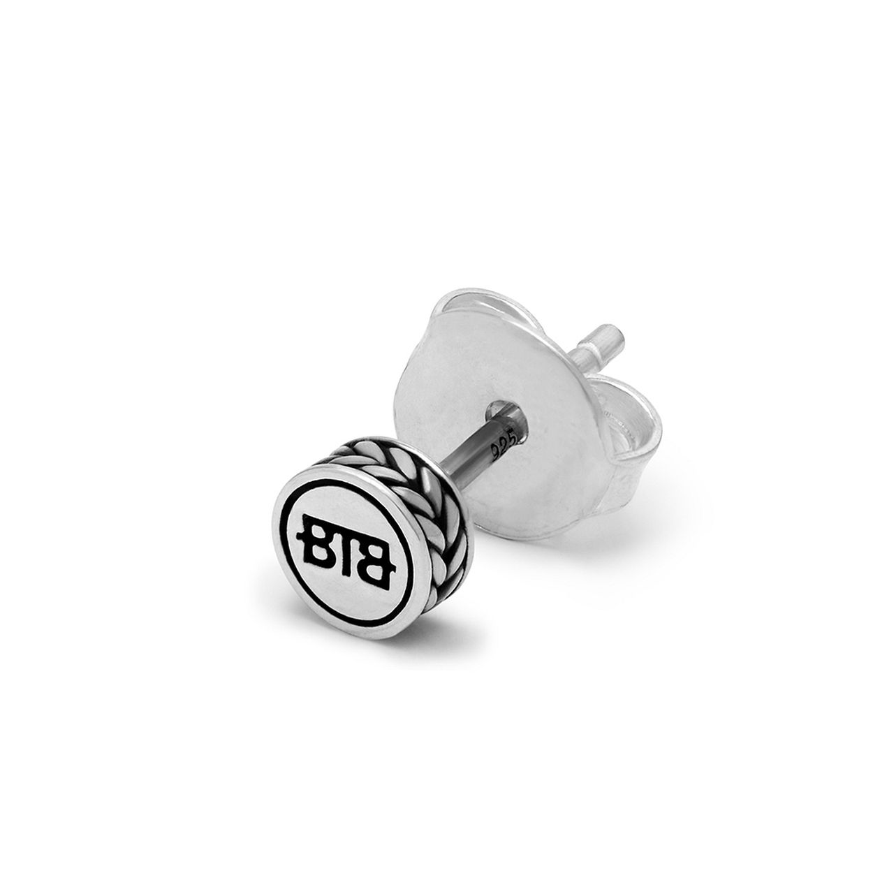OORKNOPJE BARBARA LOGO SINGLE PIECE
€29
De Barbara Logo Earstud Silver is een iconische oorbel gebaseerd op de populaire Barbara structuur en ons logo.