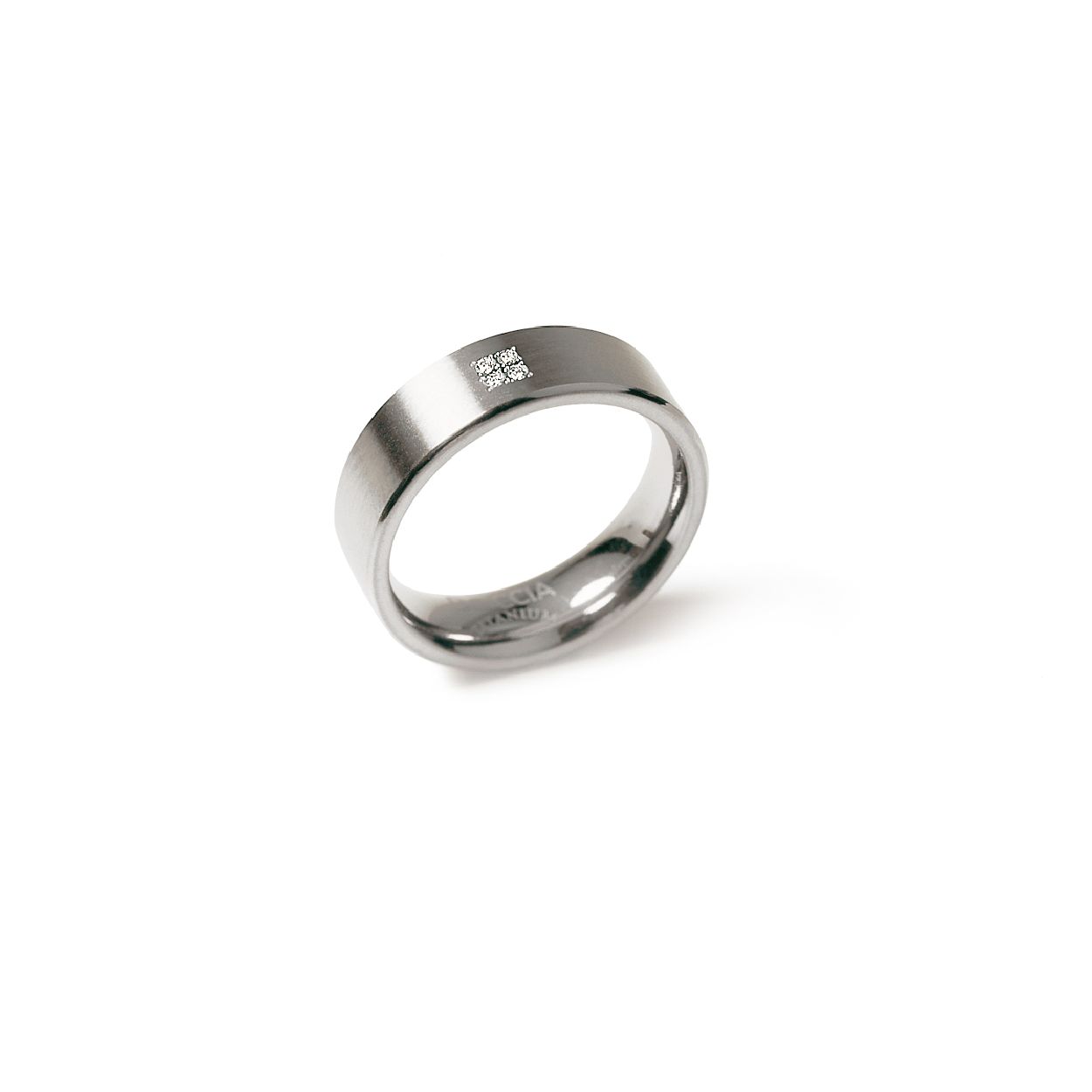 Dit is een ring van het merk Boccia Titanium