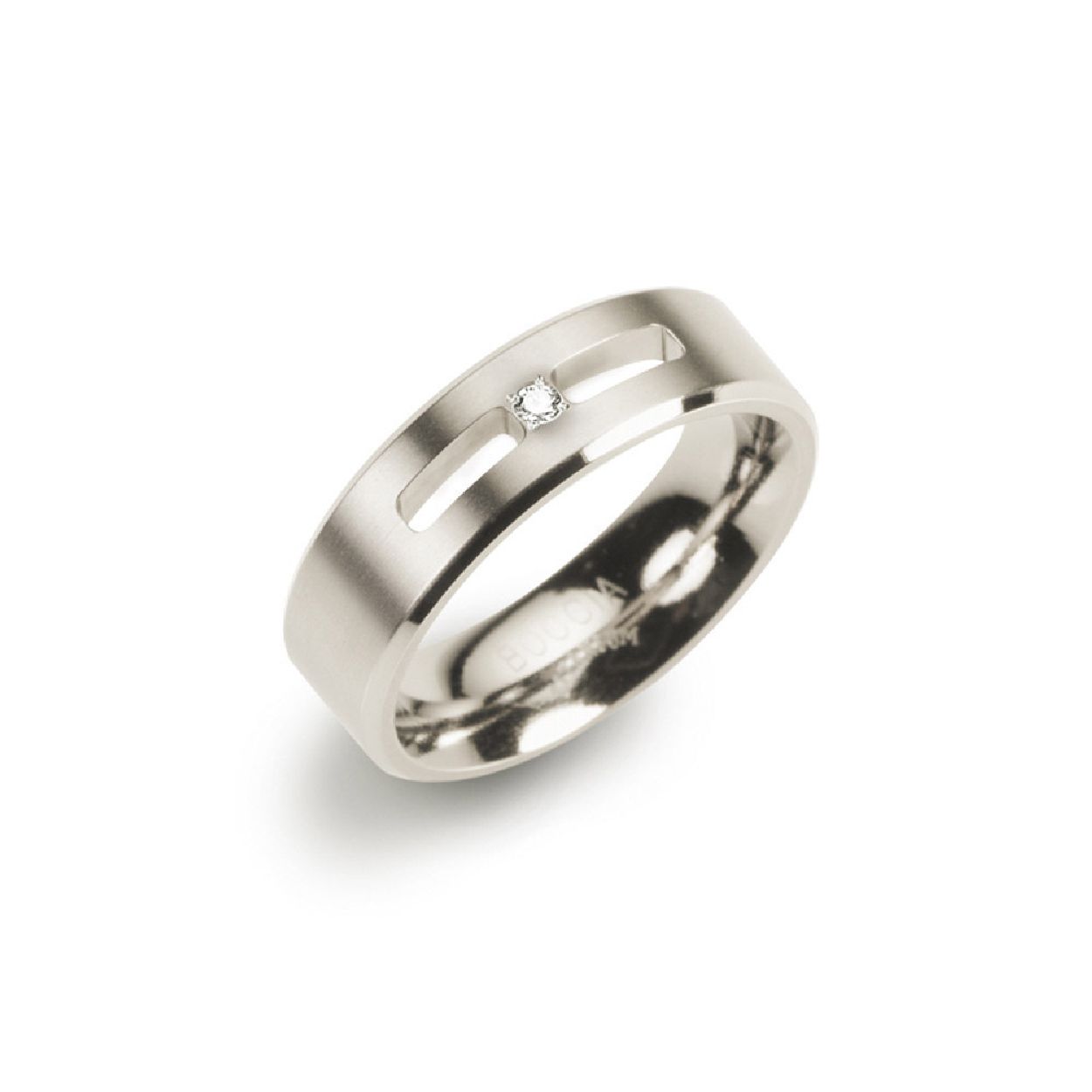 Boccia Titanium 0101-26
Deze gematteerde ring van Boccia Titanium heeft een met de hand gezette diamant. De diamant in dit sieraad zorgt voor een sprankelend effect. De ring is 6mm breed. 

HET MERK
Boccia Titanium is het titanium merk van Nederland, dat zijn oorsprong in Duitsland vindt en is opgericht in het jaar 1992. Ontwikkeld door internationale ontwerpers. Alle titanium componenten van de BOCCIA TITANIUM collectie zijn gemaakt van 99,7% puur titanium; het bijzondere materiaal. Alle titanium componenten van de BOCCIA TITANIUM collectie zijn gemaakt van 99,7% puur titanium; het bijzondere materiaal. 

SPECIFICATIES
- Puur titanium
- 1 diamant 0.02 ct
- Gematteerd
- Bolle binnenkant
- 6mm breed