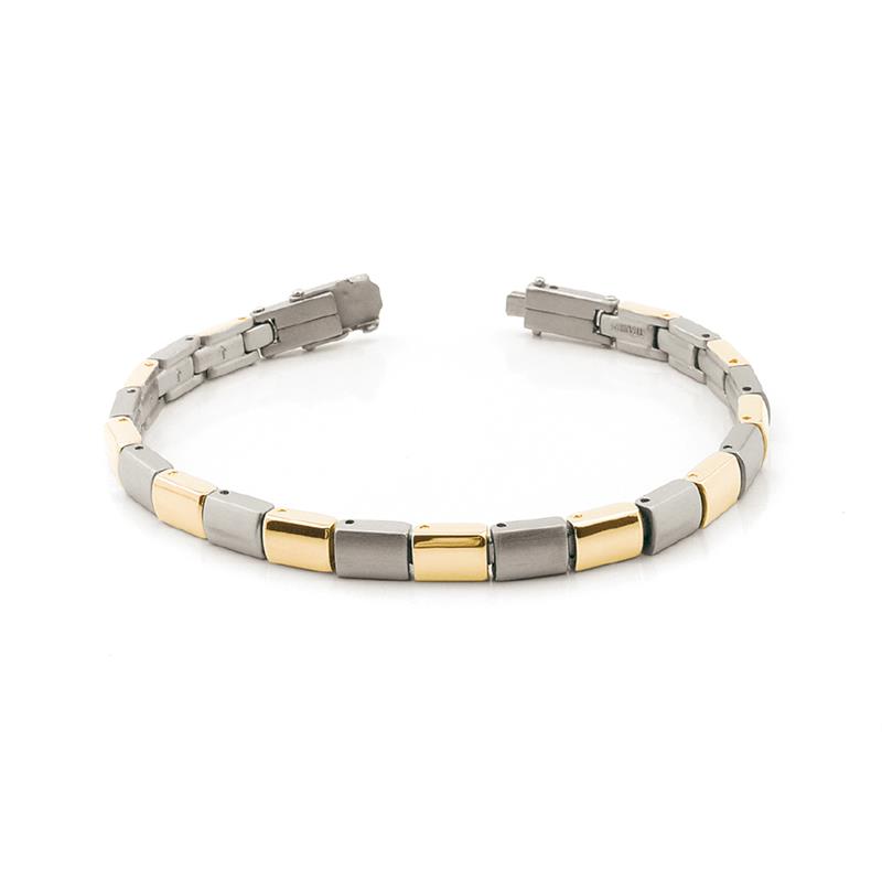 Dit is een armband van het merk Boccia Titanium