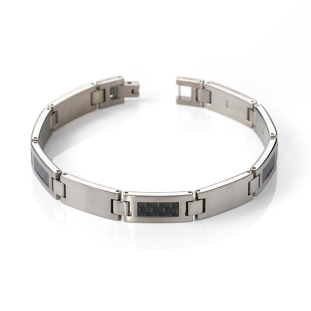 Dit is een armband van het merk Boccia Titanium
