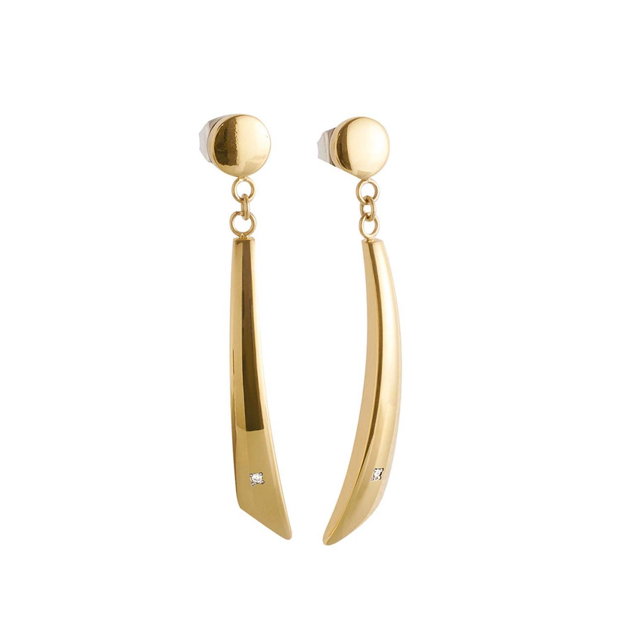 Boccia Titanium 05049.03
Maak je outfit af met deze prachtige goudkleurige oorstekers van Boccia Titanium! De oorstekers hangen sierlijk langs het oor en hebben een lengte van 40mm. De stralende briljant geslepen diamant maakt deze prachtige oorstekers helemaal af. Combineer de oorstekers met andere sieraden van Boccia Titanium en cre�er een eigen look.
 
HET MERK
Boccia Titanium is h�t titanium merk van Nederland. dat zijn oorsprong in Duitsland vindt en is opgericht in het jaar 1992. Ontwikkeld door internationale ontwerpers. Alle titanium componenten van de BOCCIA TITANIUM collectie zijn gemaakt van 99.7% puur titanium; het bijzondere materiaal. Alle titanium componenten van de BOCCIA TITANIUM collectie zijn gemaakt van 99.7% puur titanium; het bijzondere materiaal. 

SPECIFICATIES
- Oorstekers 
- Puur titanium
- 2 diamanten 0.010 ct
- 40mm