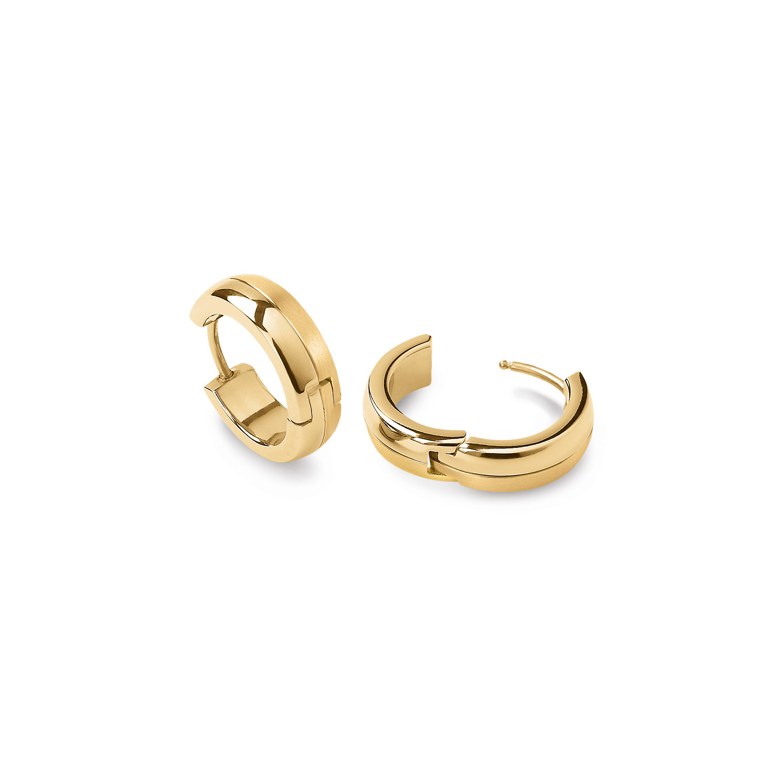 Boccia Titanium 0539-18 Oorringen
Deze unieke titanium oorringen van Boccia Titanium zijn een mooie toevoeging aan je sieradencollectie! Wat de goudkleurige oorbellen uniek maakt, is dat ze mooi om het oor vallen en mat en glanzend zijn. De doorsnee is 16mm en ze zijn 5mm breed. Dit geeft een sierlijk effect. Combineer de oorbellen met andere sieraden van Boccia voor een complete look. 

HET MERK
Boccia Titanium is het titanium merk van Nederland, dat zijn oorsprong in Duitsland vindt en is opgericht in het jaar 1992. Ontwikkeld door internationale ontwerpers. Alle titanium componenten van de BOCCIA TITANIUM collectie zijn gemaakt van 99,7% puur titanium; het bijzondere materiaal. Het is licht in gewicht, neemt de temperatuur van de huid aan en is zeer huidvriendelijk. Bovendien is het corrosie- en temperatuurbestendig.

SPECIFICATIES
- Oorringen
- Puur titanium
- Mat en glanzend