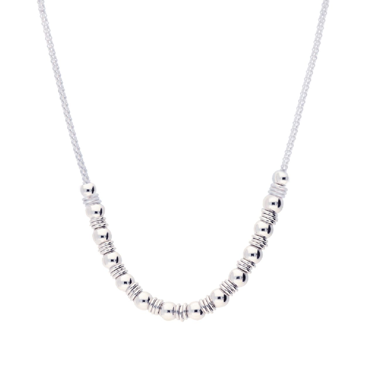 Zilveren gerodineerd collier met bolletjes en schijfjes op een lengte van 45cm.