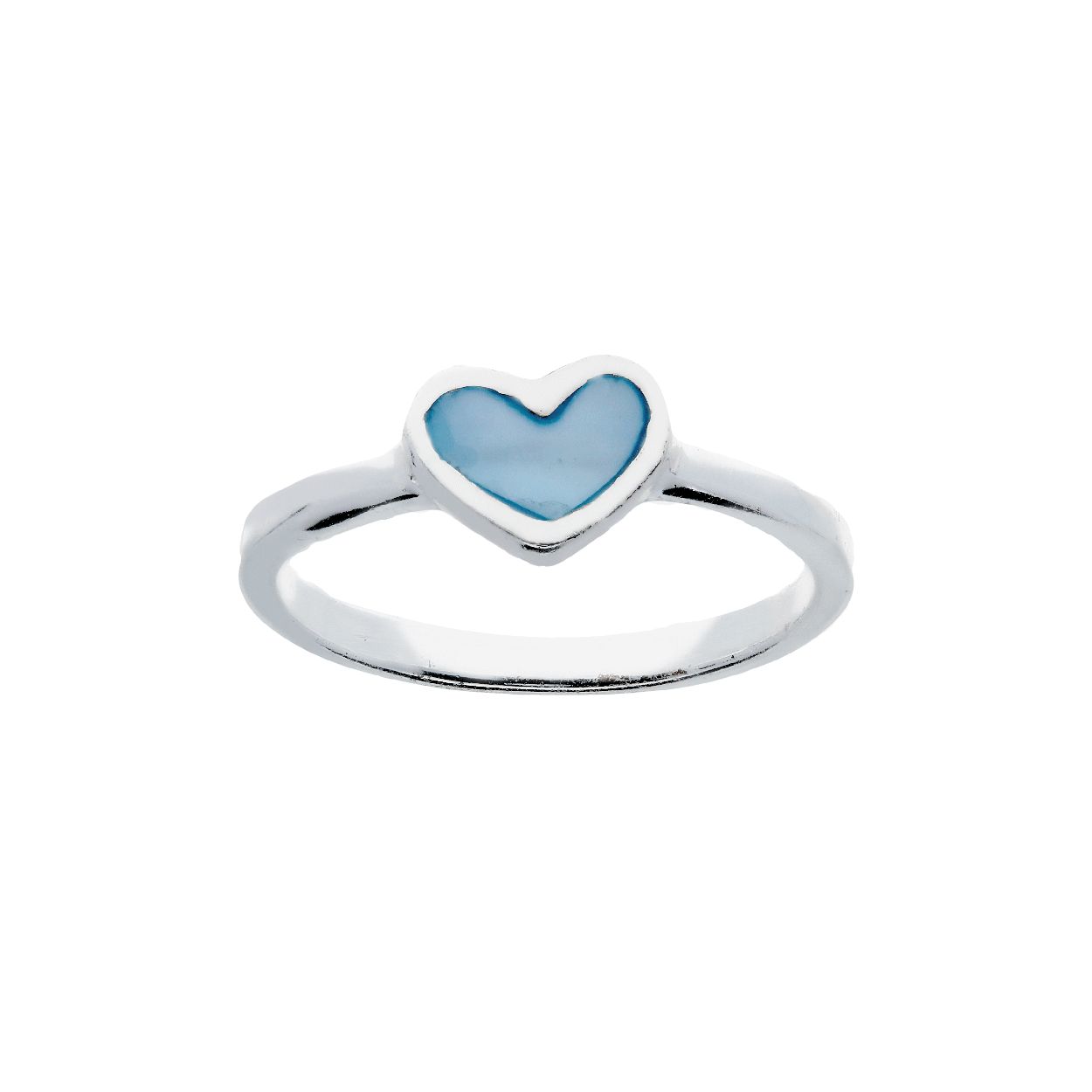 Mooi 925 sterling zilveren ring in maat 44 van Lilly. Deze ring heeft de vorm van een hart, dit hart is gevuld met blauw emaille. Deze ring kun je perfect combineren met andere bijpassende sieraden van Lilly.

Lilly - kinder sieraden 
Meisjes zijn nieuwsgierig, een tikkeltje eigenwijs en hebben vaak op jonge leeftijd al een eigen stijl. LillyAs sieradencollectie biedt kindersieraden voor de allerkleinsten, maar ook voor grote stoere meiden! LillyAs sieraden zien er fantastisch uit en zijn sterk genoeg voor ieder avontuur! Met de nieuwe collectie van Lilly valt eindeloos te fantaseren en combineren. Oorbelletjes met de vrolijkste kleuren en kettinkjes met alpacaAs of spetterende glitters!
  
Specificaties
  - 111.0023.44
  - Ring
  - 925 Sterling Zilver
  - Maat 44