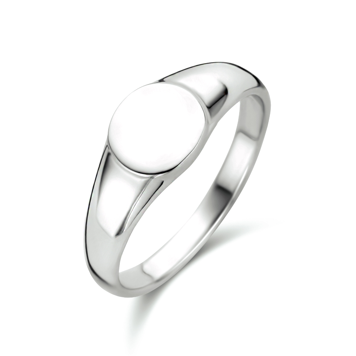Gerhodineerd 925 zilveren graveerring. De ring heeft een breedte van 6.7mm.