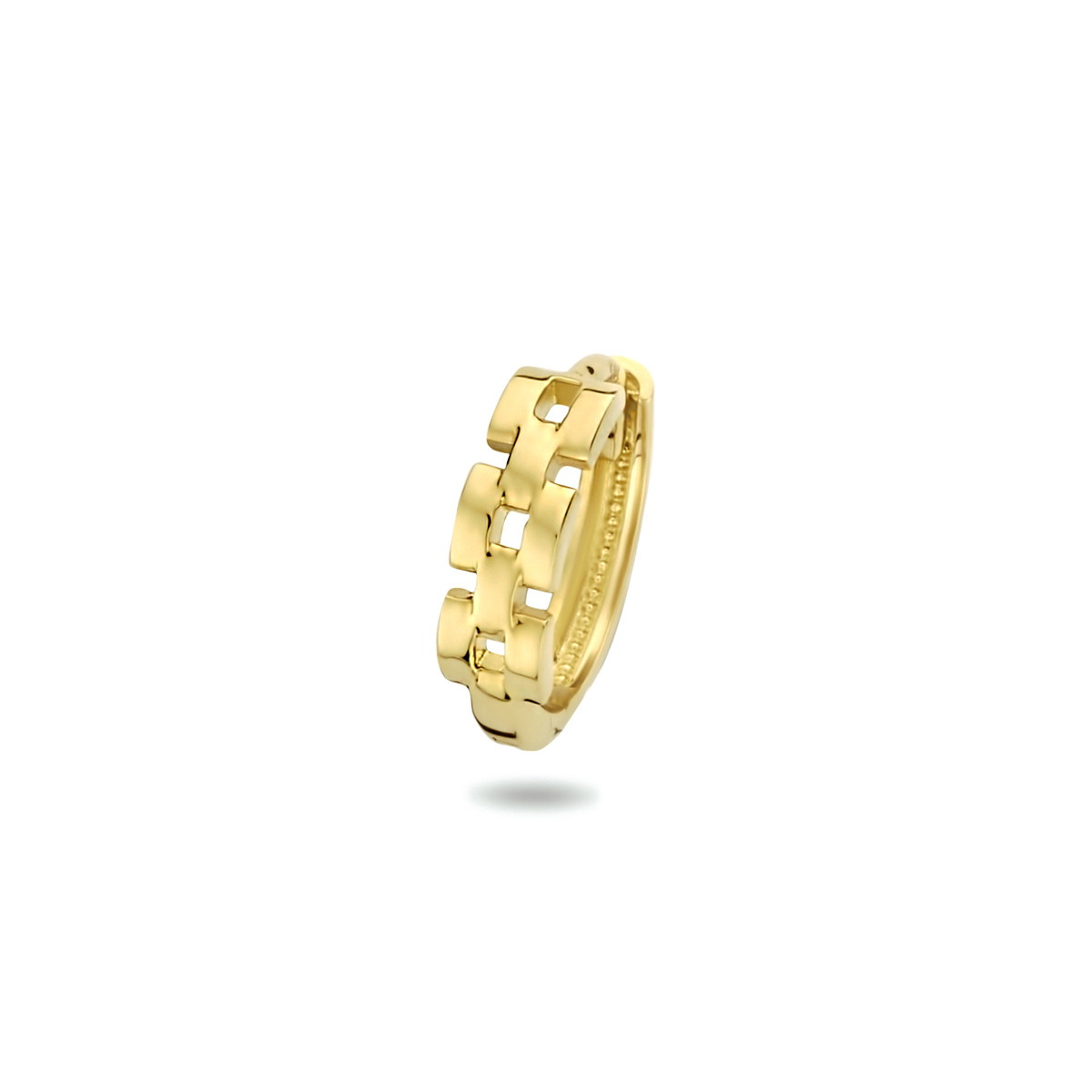 14k Geelgouden klapoorring uitgevoerd met een schakelmotief. De oorring heeft een diameter van 12.5mm en een dikte van 3.5mm. Deze oorsieraden worden per stuk verkocht ipv per paar.