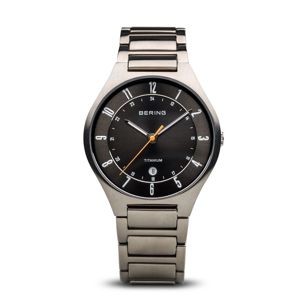 Dit prachtige Bering horloge is gemaakt van Titanium en wordt gedragen door heren.