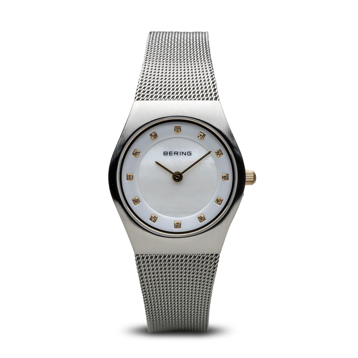 Dit Bering horloge heeft een prachtige klassieke uitstraling. Het horloge is gemaakt van edelstaal en wordt gedragen door dames.