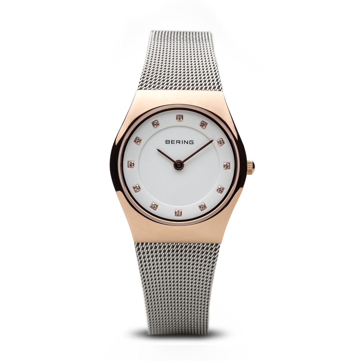 Dit Bering horloge heeft een prachtige klassieke uitstraling. Het horloge is gemaakt van edelstaal en wordt gedragen door dames.