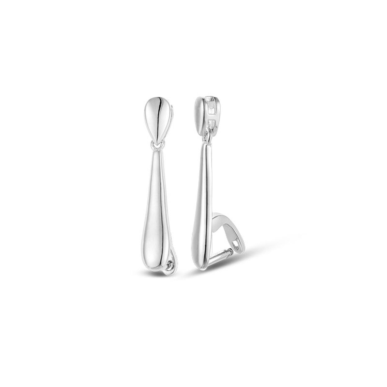 Ervaar luxe en veelzijdigheid met deze 925 zilveren hangers, prachtig afgewerkt in rhodium. Verander je stijl gemakkelijk en voordelig door ze te combineren met een zorgvuldig geselecteerde verzameling natuurlijke stenen of kristallen. Niet alleen zijn er diverse kleuren en vormen beschikbaar voor elke steensoort, maar onze nieuwe collectie natuurstenen sluit nu naadloos aan bij de MY iMenso medaillonstenen, wat je nog meer keuzemogelijkheden biedt voor personalisatie.
Dankzij het innovatieve kliksysteem kun je stenen op een eenvoudige en voordelige manier verwisselen. Met slechts een zachte druk op de pin is her veranderen van de steen eenvoudig.