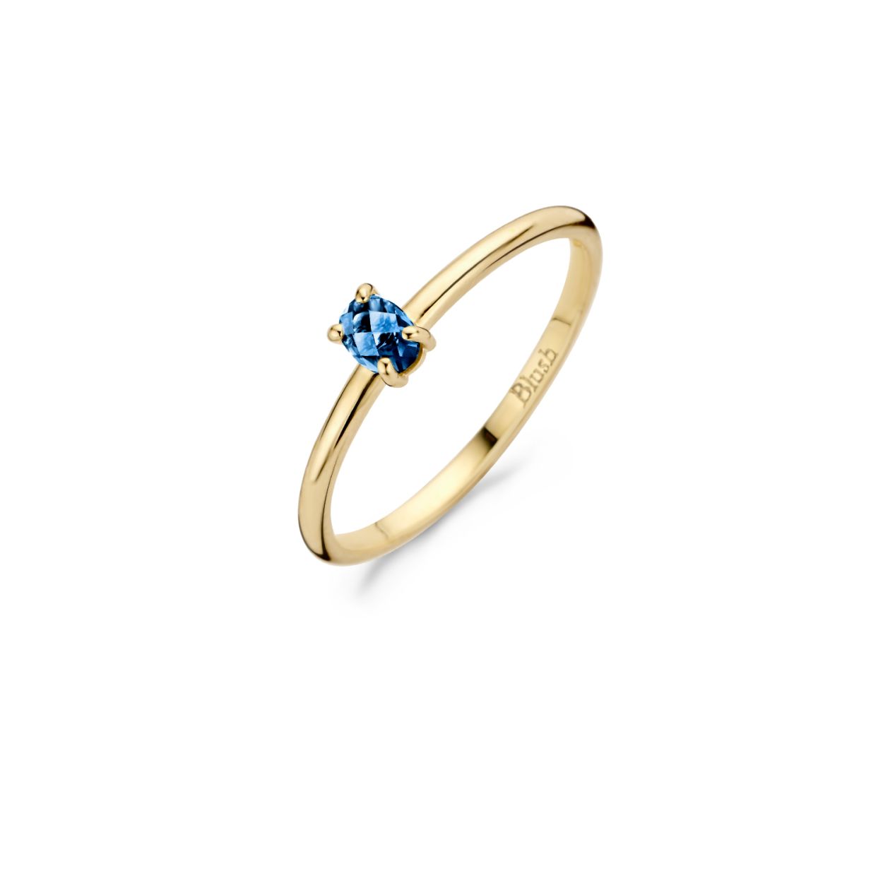 Blush ring 14k geelgoud met een blauwe topaas natuursteen.