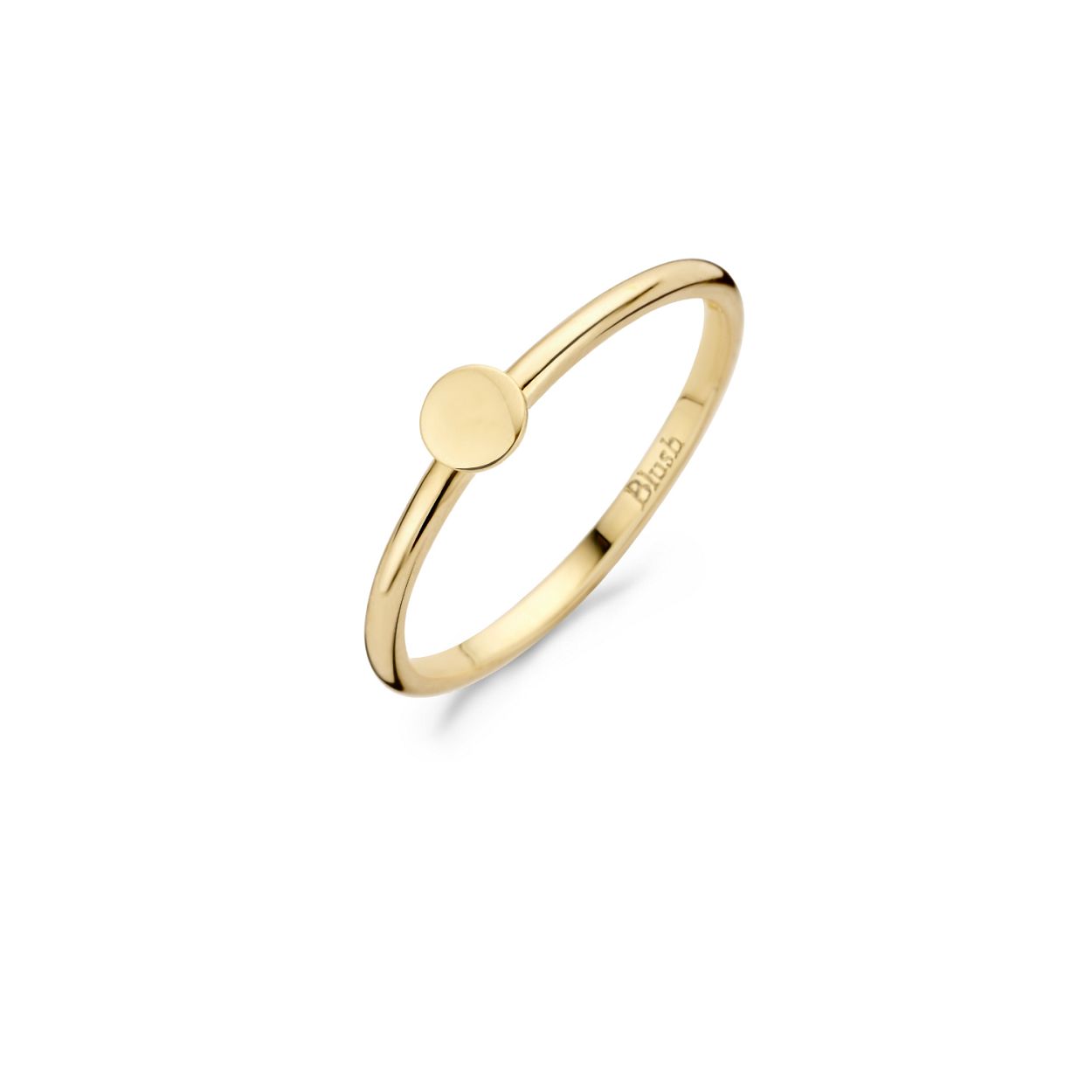 Deze minimalistische ring van 14k geelgoud heeft een grafeerbaar plaatje met een doorsnede van 4 mm. De band is 1,4 mm breed. Mooi om op zichzelf te dragen maar ook goed te combineren met andere ringen. 