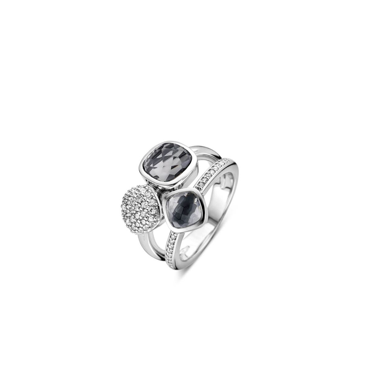 De TI SENTO - Milano Ring 12182GB is gemaakt van Zilver . De kleurstelling van deze ring is Grijsblauw. Alle TI SENTO - Milano producten worden geleverd in een luxe geschenkverpakking.